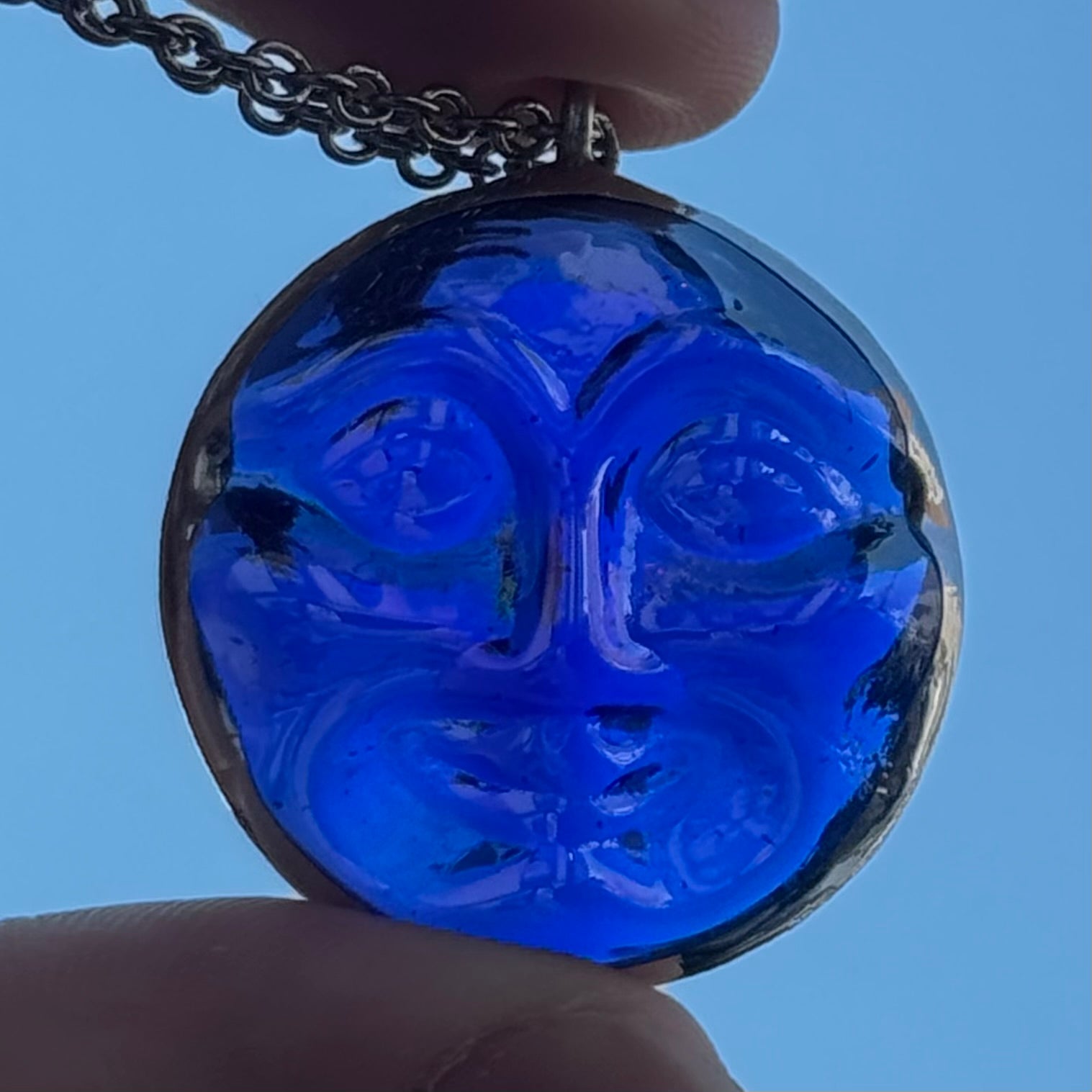 Moon Face Jewel Necklace - Blue Iridescent